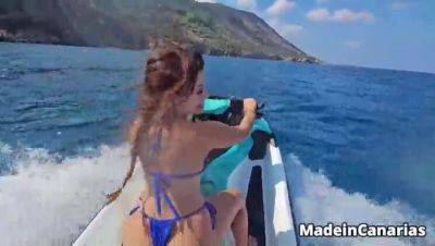 Jet Ski Ride for Anal Fuck and Squirting: Manu and Mara Swan - veryfreeporn.com
